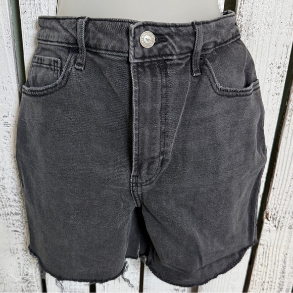Hollister Highrise Cutoff Jean Shorts Women Size 26” Black 90s Grunge Vibes Boho - Picture 1 of 10